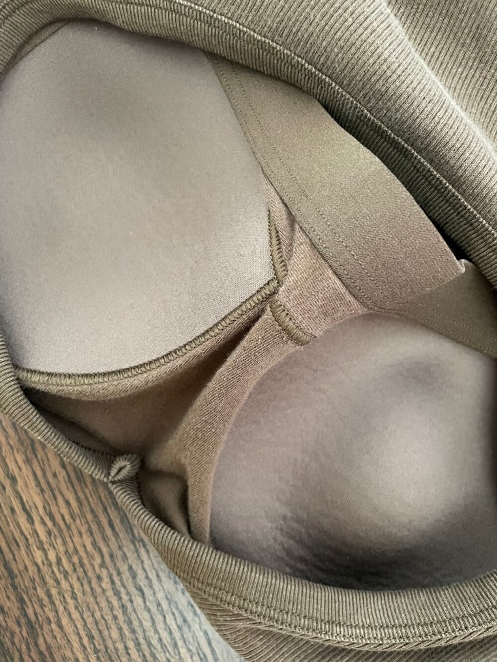 Uniqlo Built In Bra Top - Picture 5 of 5